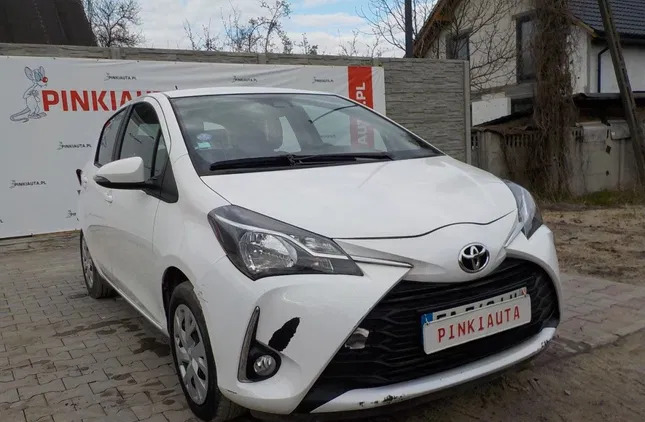 samochody osobowe Toyota Yaris cena 24900 przebieg: 53685, rok produkcji 2018 z Skała